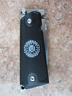 FBI knife